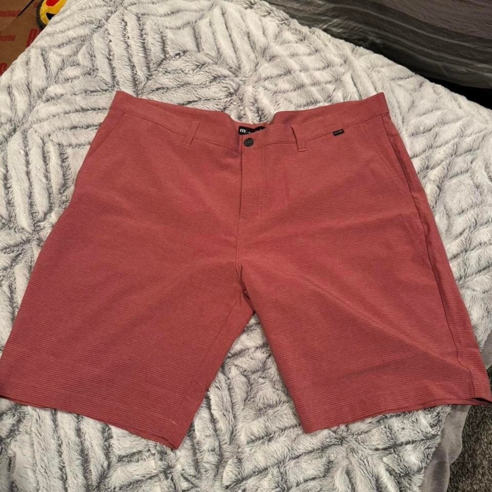 NWT Travis Mathew red shorts Size 42 #golfwear #summer
